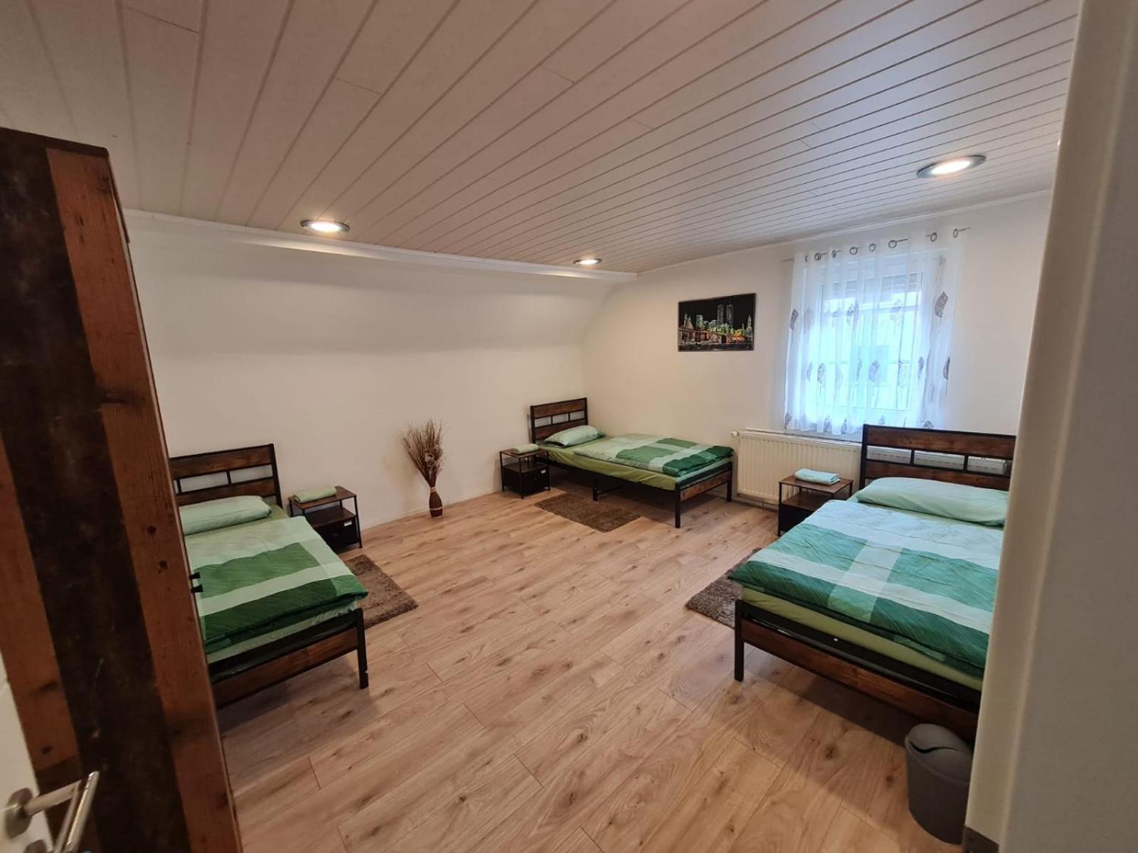 Husic Immobilien Und Handwerkerservice 里姆巴赫 外观 照片